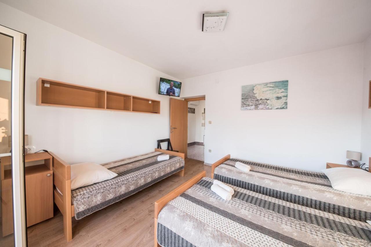 Prominac Apartment *