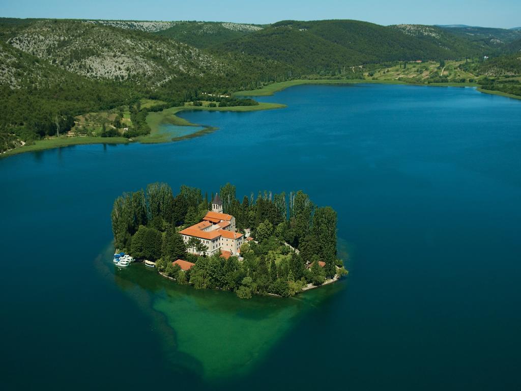 Prominac Apartment *