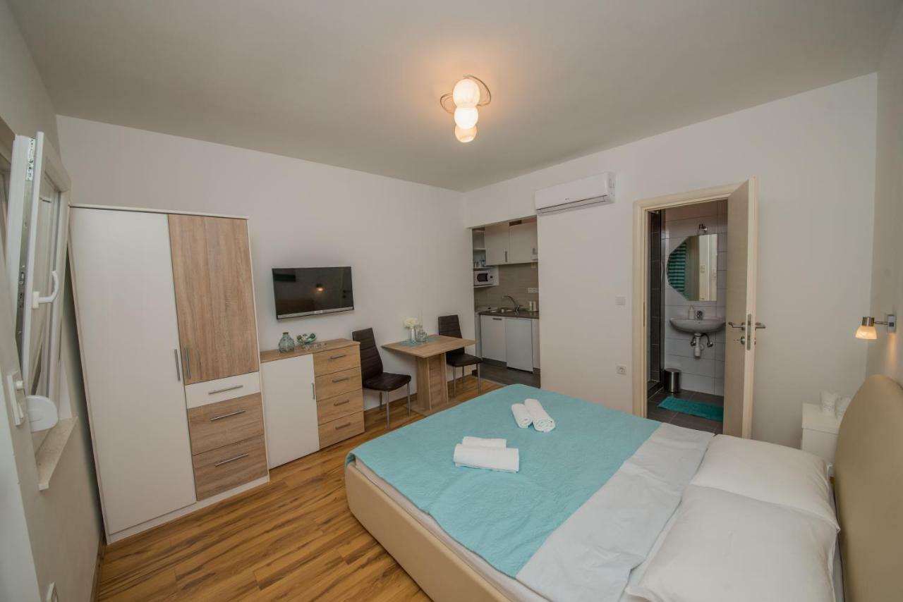 Prominac Apartment *